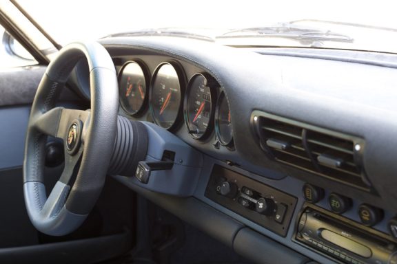 Porsche 964 Armaturenbrett und Lenkrad