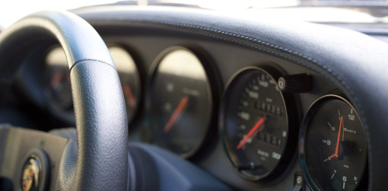 Porsche 964 Armaturenbrett und Lenkrad