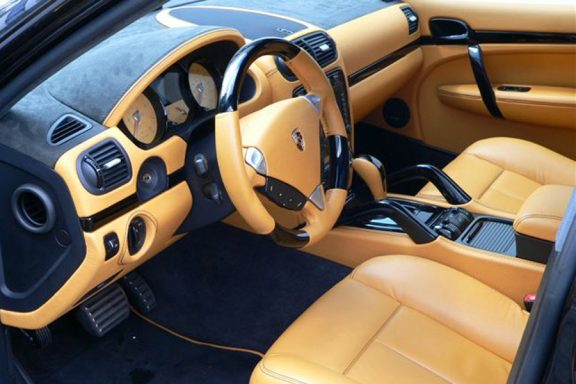 Porsche Cayenne Bi-color Interieur
